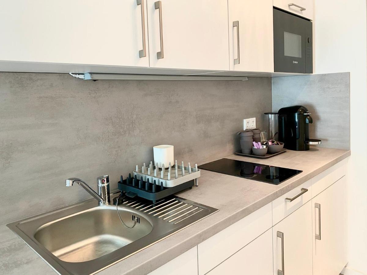 Modernes Apartment, Terrasse Und Garten Am Lilienthalpark Im Suedwesten Berlins Buitenkant foto