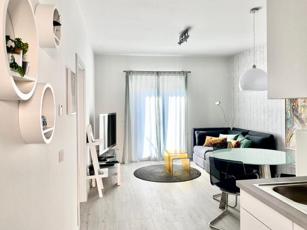 Modernes Apartment, Terrasse Und Garten Am Lilienthalpark Im Suedwesten Berlins Buitenkant foto