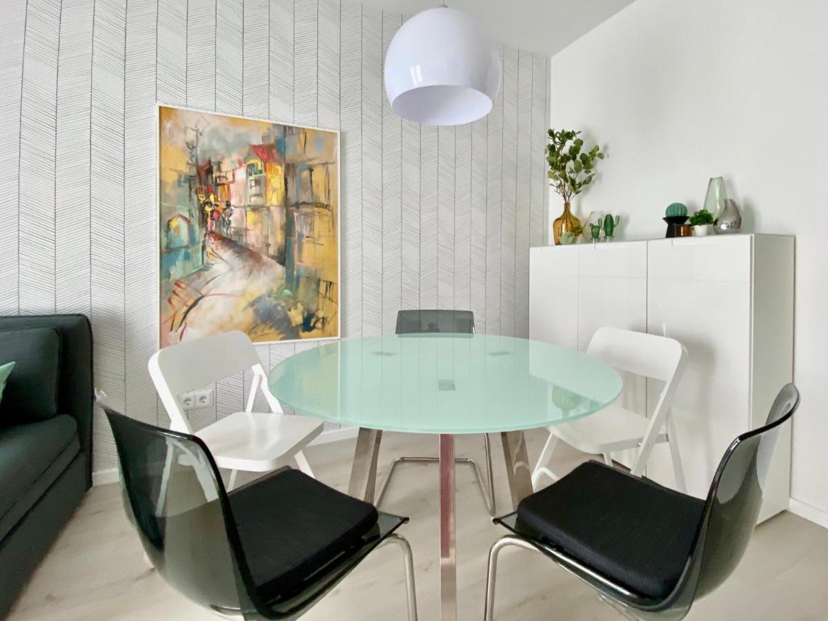 Modernes Apartment, Terrasse Und Garten Am Lilienthalpark Im Suedwesten Berlins Buitenkant foto