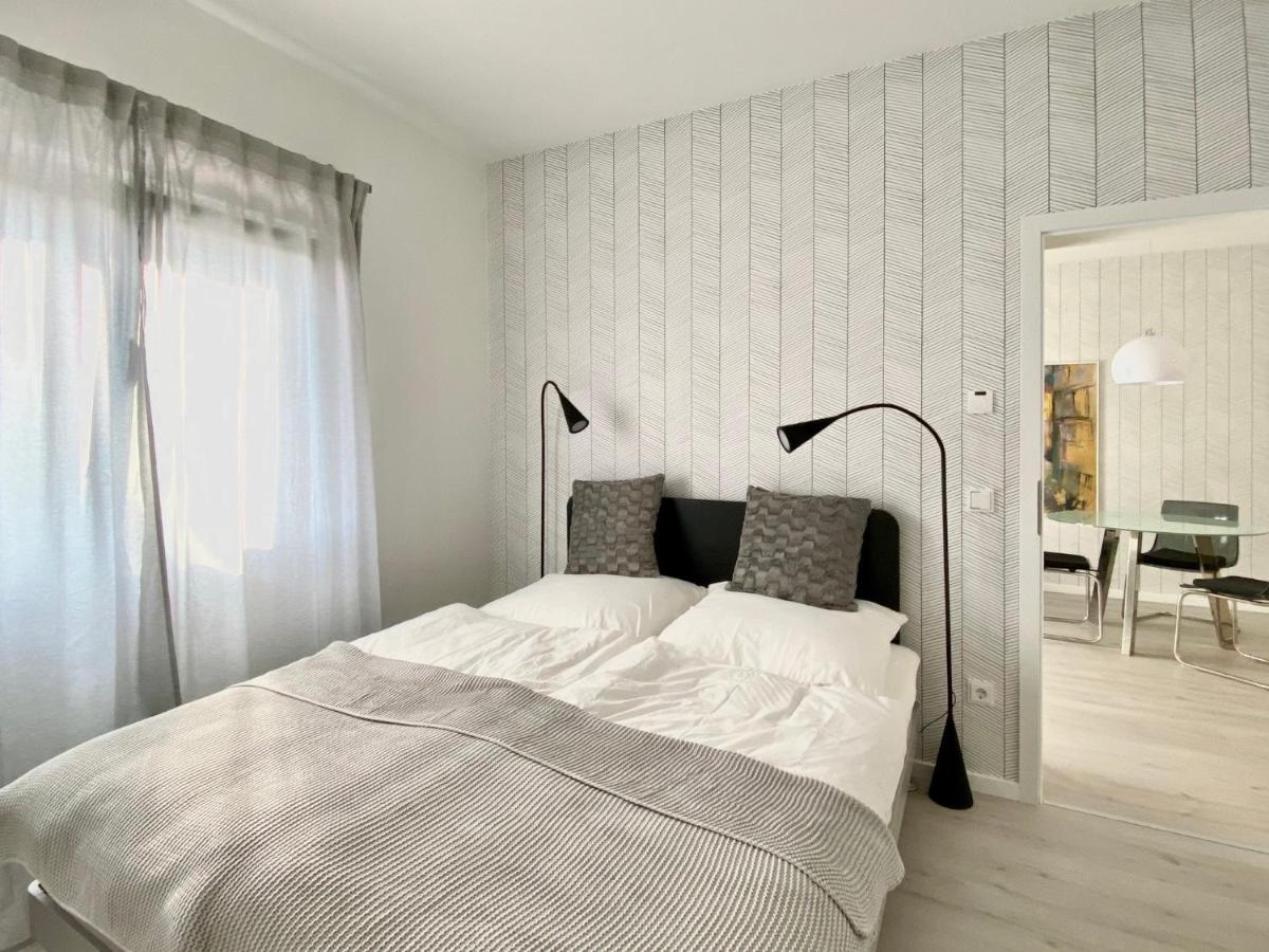 Modernes Apartment, Terrasse Und Garten Am Lilienthalpark Im Suedwesten Berlins Buitenkant foto