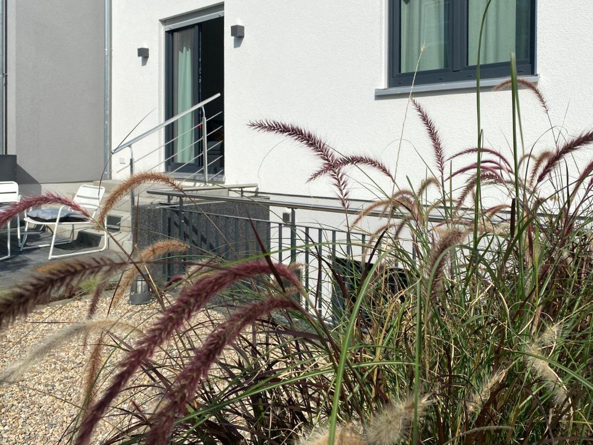 Modernes Apartment, Terrasse Und Garten Am Lilienthalpark Im Suedwesten Berlins Buitenkant foto